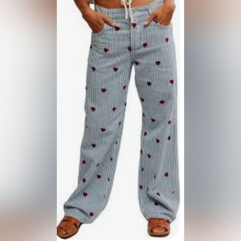 Free People Bugged Out StrIght-leg Jeans. - Picture 2 of 11